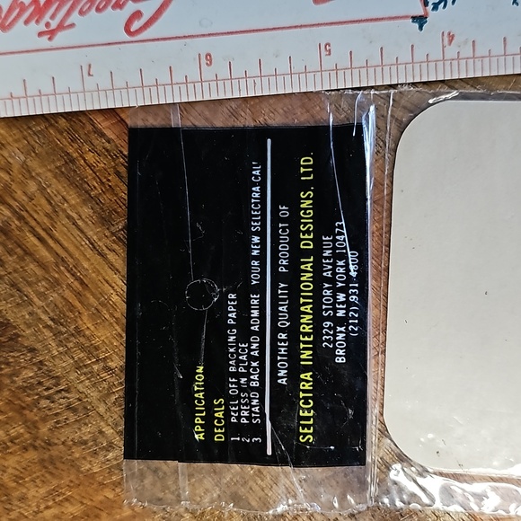 Vintage Prism Sticker I'm Not Easy But We Can Discuss It with Girl - Picture 4 of 5